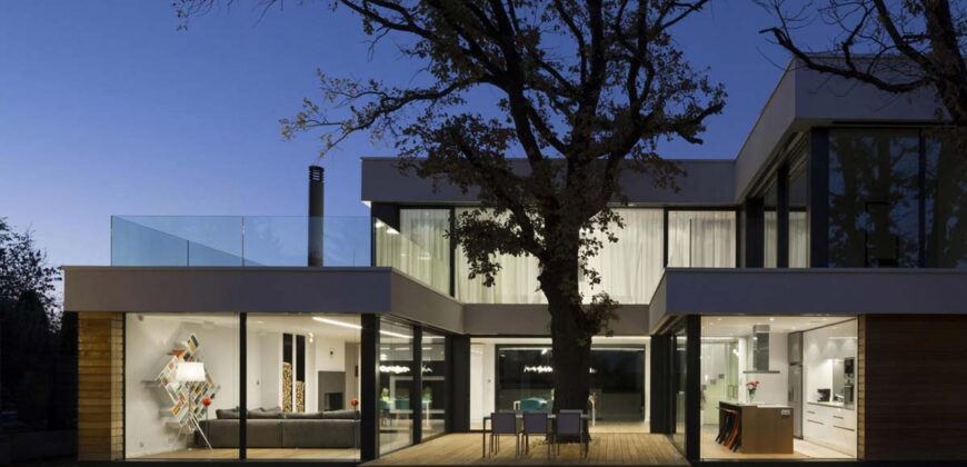 INVESTOR SPECIAL BEACH PROPERTY w/New Studio House