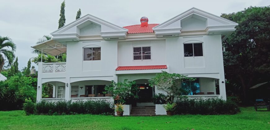 AVAILABLE NOW –   BIG BEACH HOUSE FOR RENT IN DAUIN ‼️