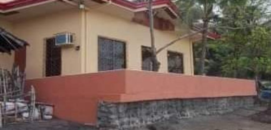 BEACH HOUSE – S O L D –