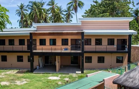 COMMERCIAL PROPERTY with 5 UNITS RENTAL APARTMENTs FOR SALE IN BACONG